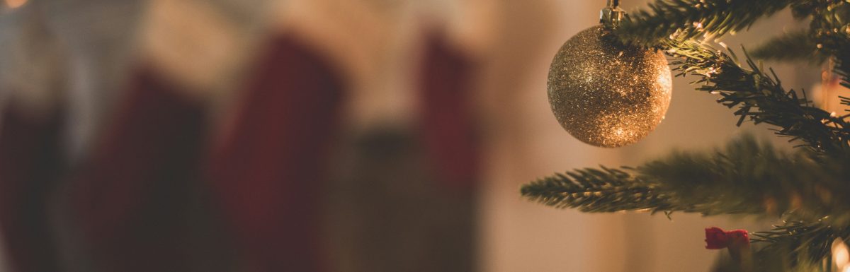 Πώς να διαχειριστείτε τις γιορτές σε περίοδο κρίσης – 13 πρακτικές ψυχολογικές στρατηγικές