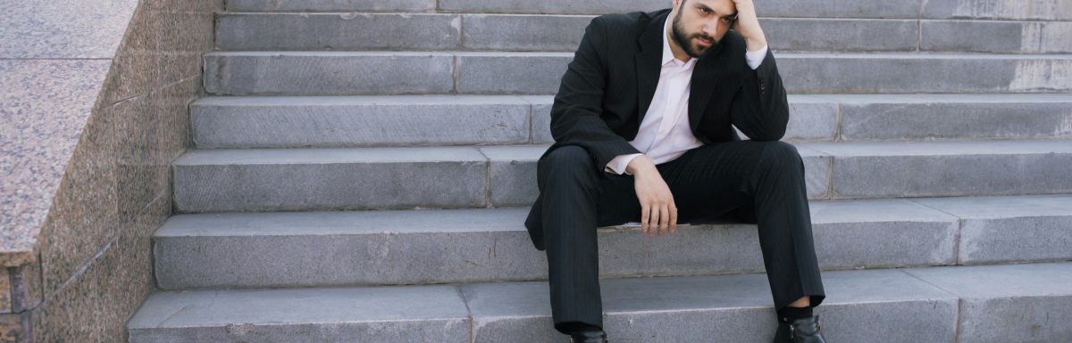 Πώς η ανεργία είναι πιο επιβαρυντική για τους άνδρες